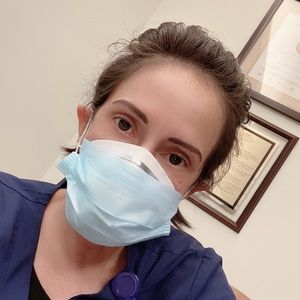 Meet your Posher, Carolina